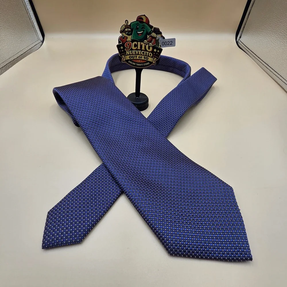 Charles Tyrwhitt Mens Blue Silk Micro Dot Pattern Necktie Jermyn Street London